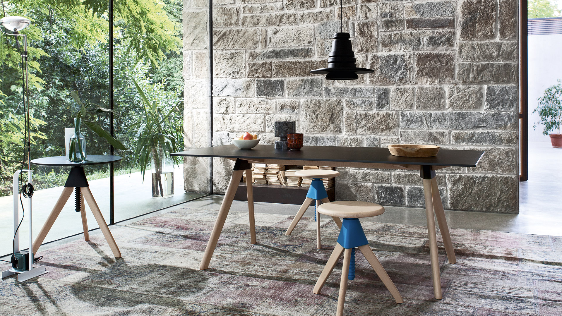 Topsy Table, Lifestyle